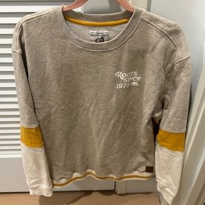 Roots pull over sweat shirt